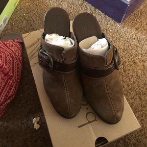 B.O.C Taupe High Heel